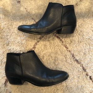 Sam Edelman Petty Chelsea Boots black leather